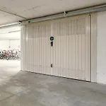 Just Urban Stays - Boutique Apartment With Parking And Gym