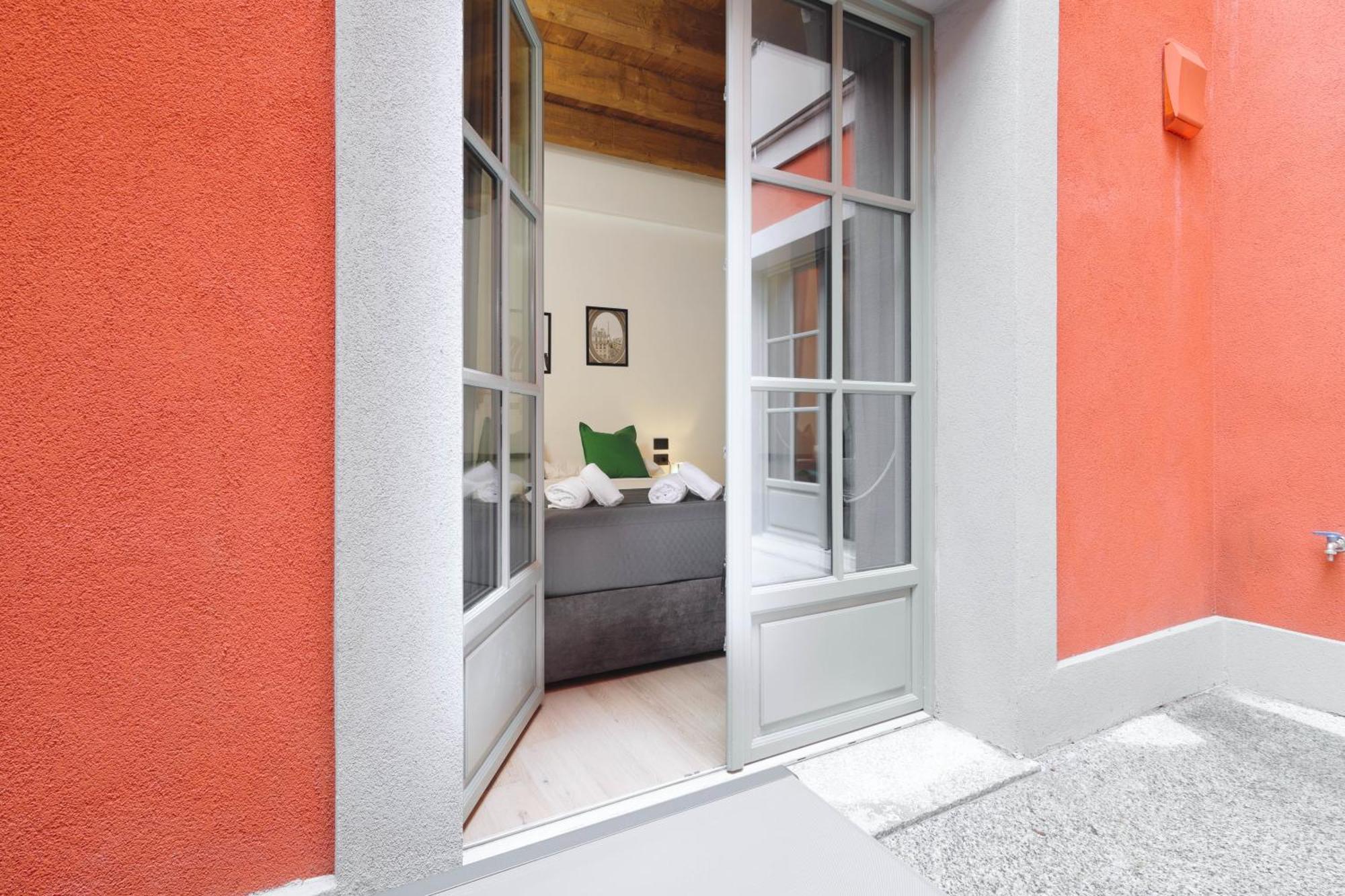 Just Urban Stays - Boutique Apartment With Parking And Gym
